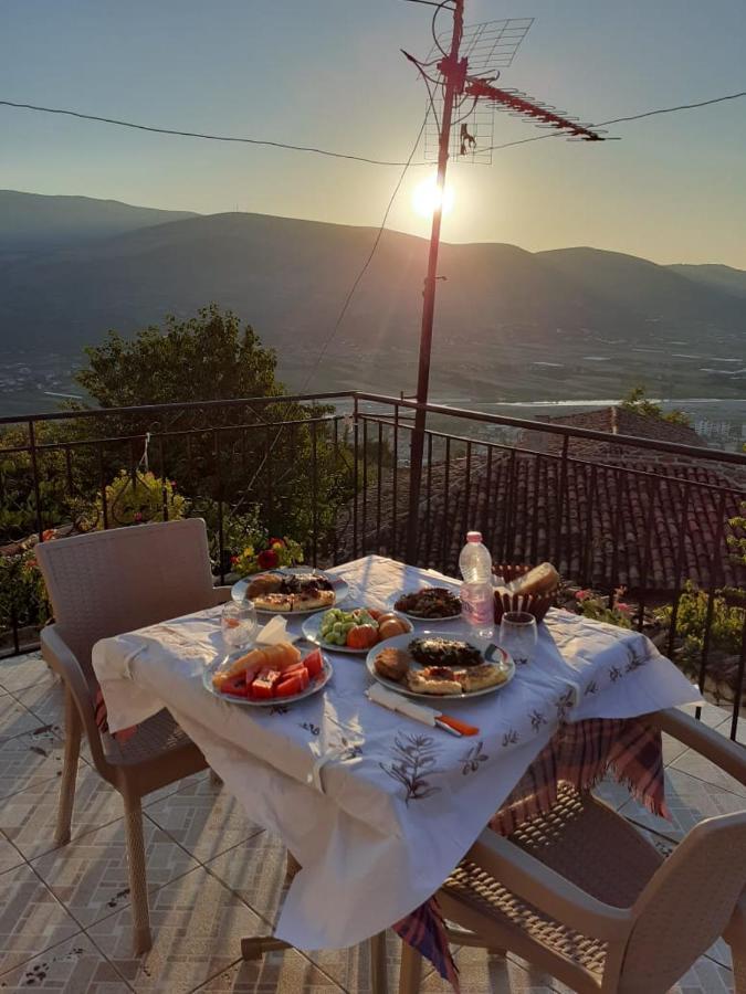 Guest House Luli Berat Buitenkant foto