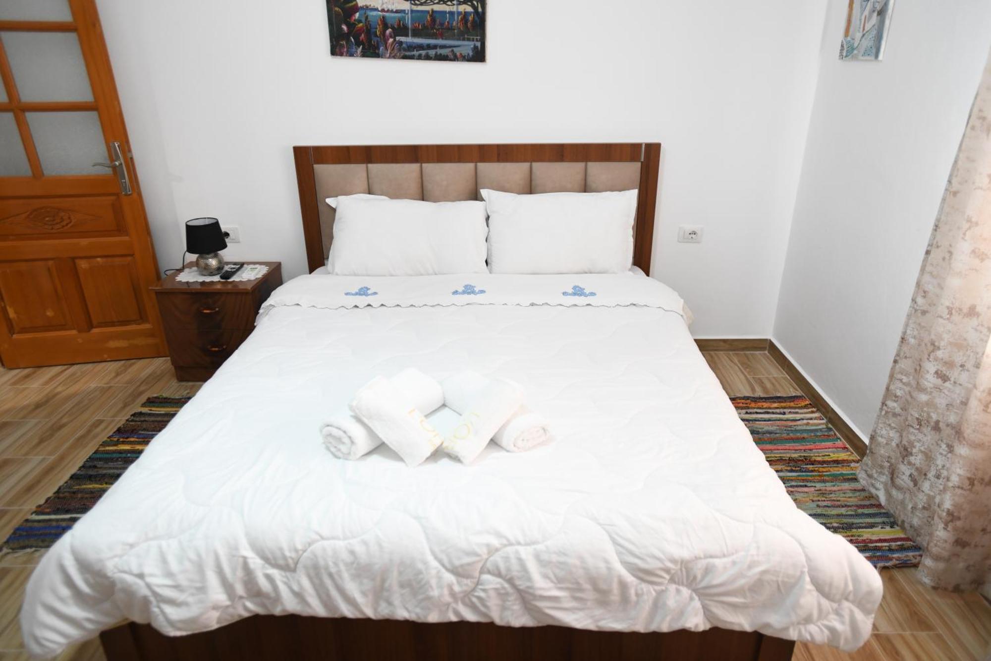 Guest House Luli Berat Buitenkant foto