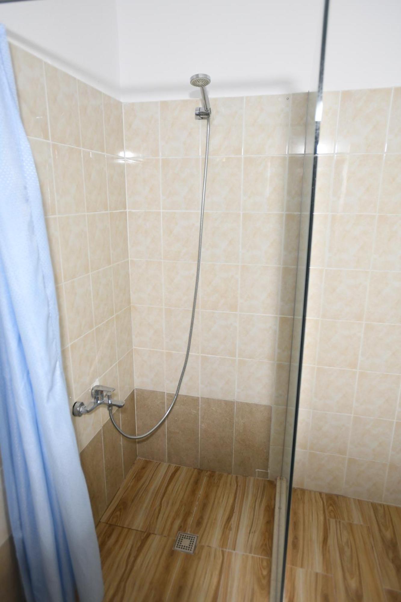 Guest House Luli Berat Buitenkant foto