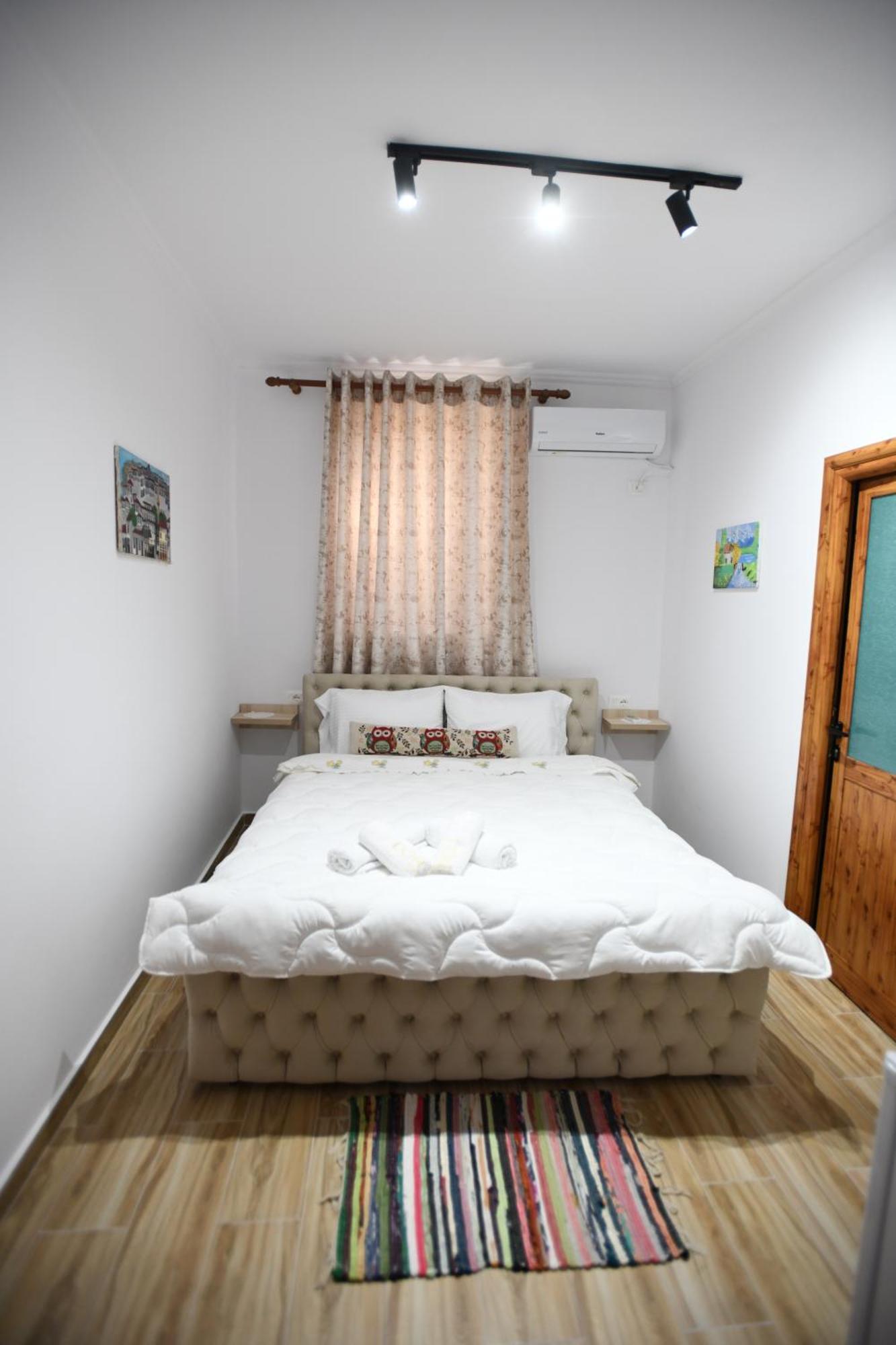 Guest House Luli Berat Buitenkant foto
